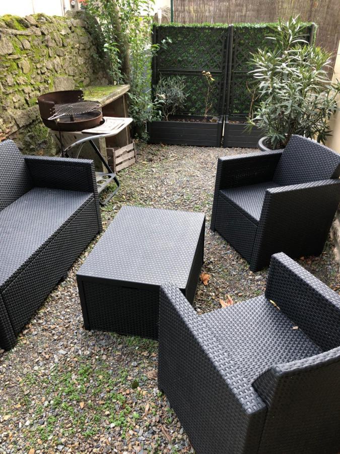 Au Vieux Lavoir Avec Parking Prive, Jardin , Climatisation, A 500 M De La Cite Carcassonne Exterior foto